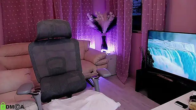 CarrieLoveX online show from 04/03/26, 03:59