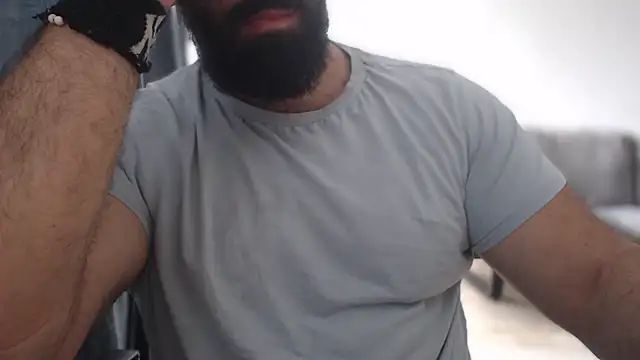 hugemachohandsome online show from 09/14/25, 07:40