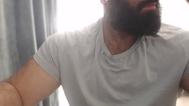 hugemachohandsome online show from 10/03/25, 12:35