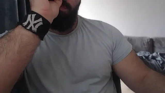 hugemachohandsome online show from 10/16/25, 08:48