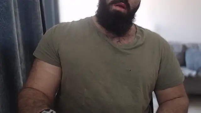 hugemachohandsome online show from 11/03/25, 08:04