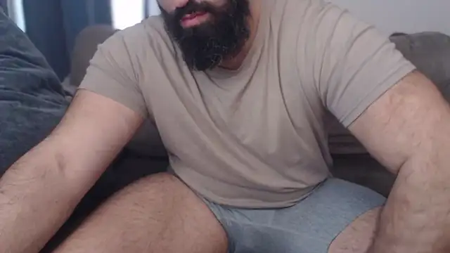 hugemachohandsome online show from 03/01/26, 08:16