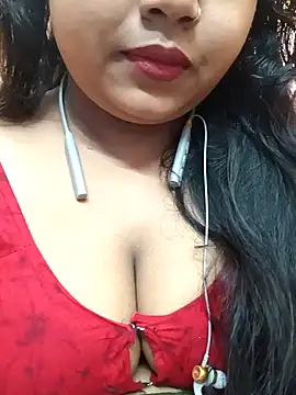 Snapshot of Sophiaboudi chatting on 01/17/25, 05:51 Sophiaboudi online show from 01/17/25, 05:51