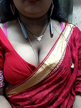 Snapshot of Sophiaboudi chatting on 11/22/25, 05:45 Sophiaboudi online show from 11/22/25, 05:45