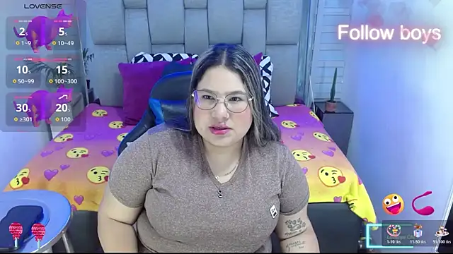 evelin zaens online show from 11/26/25, 04:13