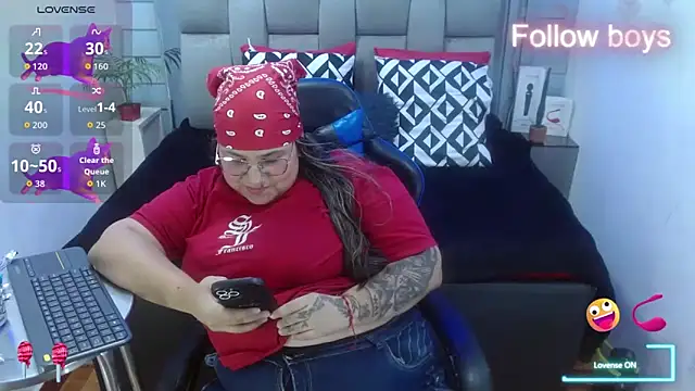 evelin zaens online show from 12/21/25, 04:36