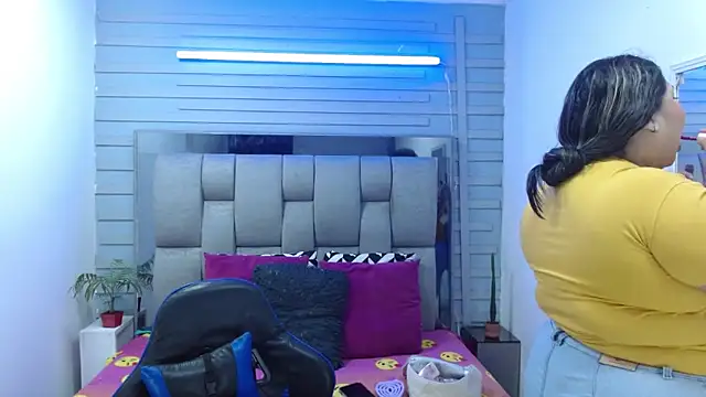 evelin zaens online show from 03/07/26, 03:58