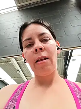 Snapshot of johannatb chatting on 02/04/26, 05:19 johannatb online show from 02/04/26, 05:19