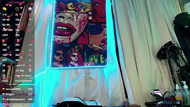 LatexDevil Blondie online show from 03/04/25, 10:49