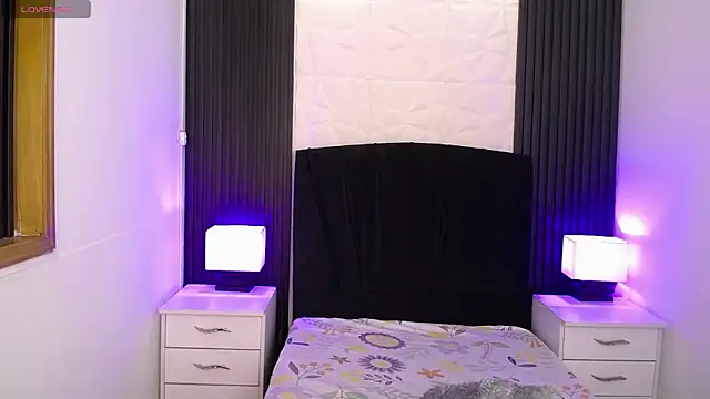 alicia moom online show from 03/08/25, 01:25