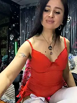 Snapshot of KikiXRed chatting on 12/26/24, 01:10 KikiXRed online show from 12/26/24, 01:10