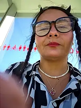 bellapaty online show from 09/11/25, 04:07