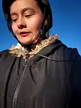 bellapaty online show from 10/07/25, 07:16