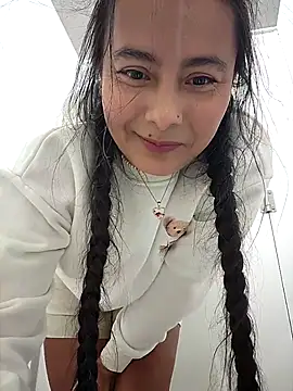 bellapaty online show from 10/31/25, 08:48