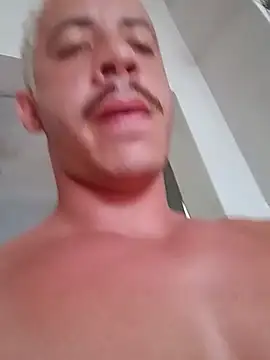 MachoScorpionCaralho online show from 01/04/25, 05:37