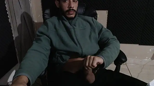 MachoScorpionCaralho online show from 04/21/26, 09:37