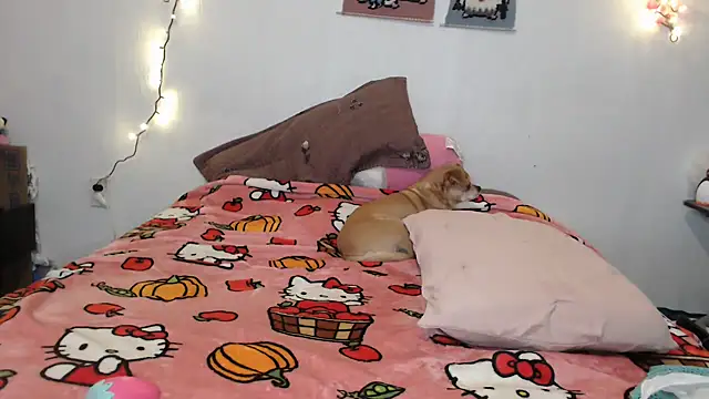 Cupcakecutie449 online show from 10/29/25, 07:21