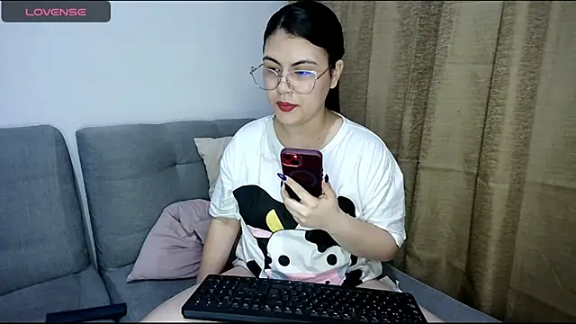 Alexxa 12 online show from 10/08/25, 03:15