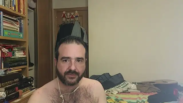 curiosillo83 online show from 11/01/25, 04:03