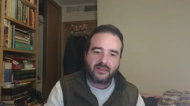 curiosillo83 online show from 11/27/25, 03:25