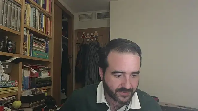 curiosillo83 online show from 12/20/25, 07:04