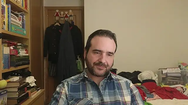 curiosillo83 online show from 05/23/26, 07:18