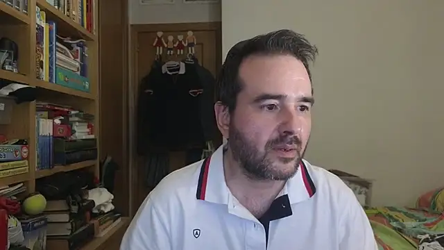 curiosillo83 online show from 05/30/26, 04:59
