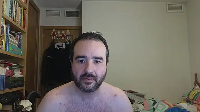 Snapshot of curiosillo83 chatting on 06/08/26, 02:17 curiosillo83 online show from 06/08/26, 02:17