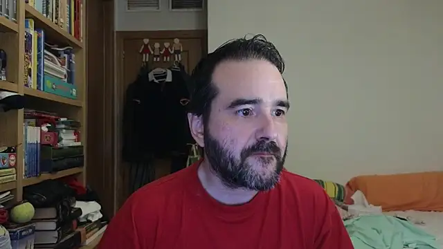 Snapshot of curiosillo83 chatting on 06/14/26, 01:35 curiosillo83 online show from 06/14/26, 01:35
