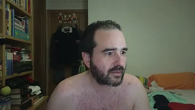 Snapshot of curiosillo83 chatting on 06/15/26, 01:41 curiosillo83 online show from 06/15/26, 01:41