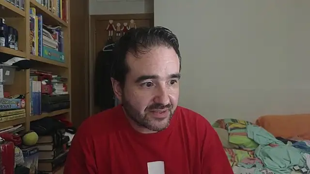 Snapshot of curiosillo83 chatting on 06/23/26, 08:29 curiosillo83 online show from 06/23/26, 08:29
