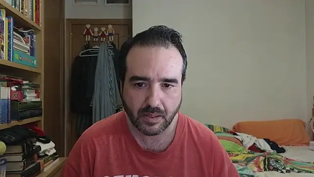 Snapshot of curiosillo83 chatting on 06/26/26, 08:02 curiosillo83 online show from 06/26/26, 08:02