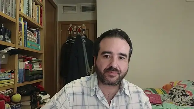 Snapshot of curiosillo83 chatting on 07/02/26, 03:23 curiosillo83 online show from 07/02/26, 03:23