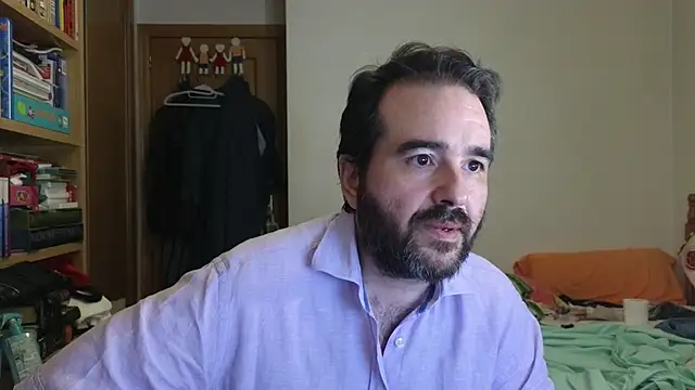 Snapshot of curiosillo83 chatting on 07/16/26, 02:01 curiosillo83 online show from 07/16/26, 02:01