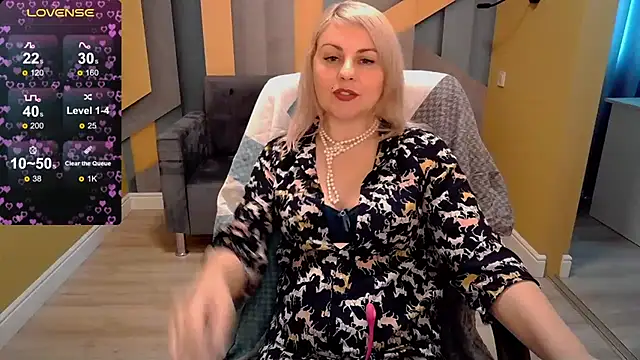 Snapshot of Candy_Long chatting on 03/04/25, 09:40 Candy Long online show from 03/04/25, 09:40