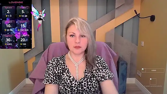 Snapshot of Candy_Long chatting on 11/01/25, 06:37 Candy Long online show from 11/01/25, 06:37