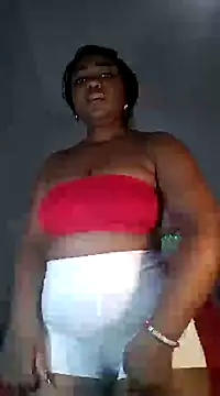 Snapshot of Sexypresh302 chatting on 01/06/25, 04:04 Sexypresh302 online show from 01/06/25, 04:04