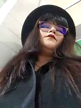 Sakura 0505 online show from 02/15/25, 10:31