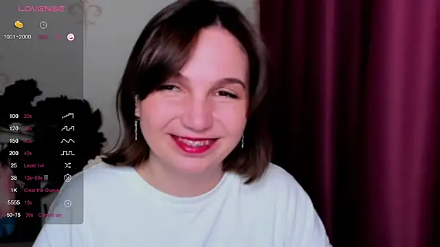 KindHazelHere  online show from 02/20/25, 11:10