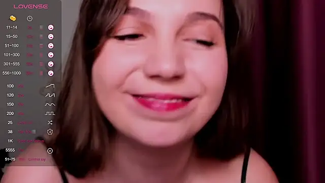 KindHazelHere  online show from 02/25/25, 03:27