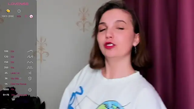 KindHazelHere  online show from 02/28/25, 03:15