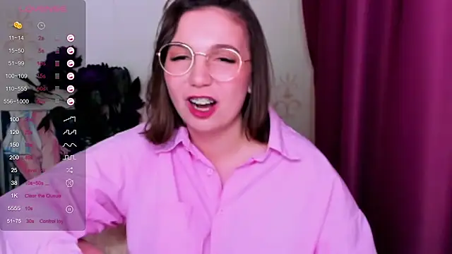 KindHazelHere  online show from 03/13/25, 08:26