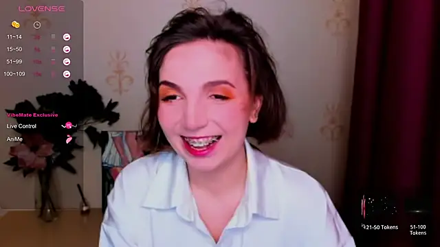 KindHazelHere  online show from 10/08/25, 08:12