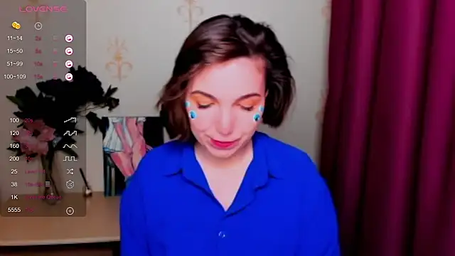 KindHazelHere  online show from 10/12/25, 09:19