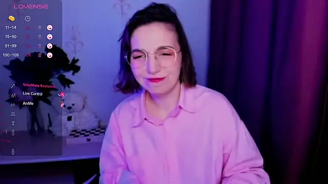 KindHazelHere  online show from 11/21/25, 07:34