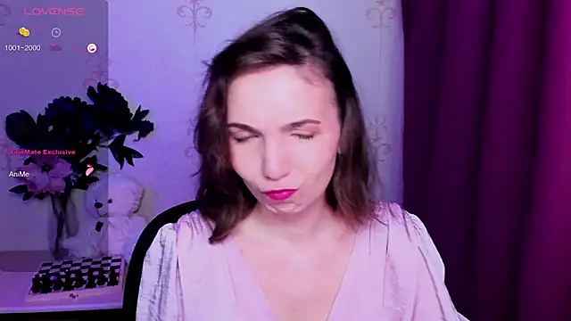 KindHazelHere  online show from 03/25/26, 08:26