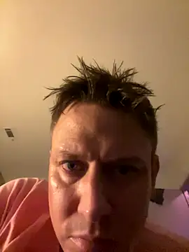 Snapshot of LiamDean20 chatting on 10/29/25, 05:20 LiamDean20 online show from 10/29/25, 05:20