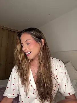 Bella cutte  online show from 11/06/25, 01:17