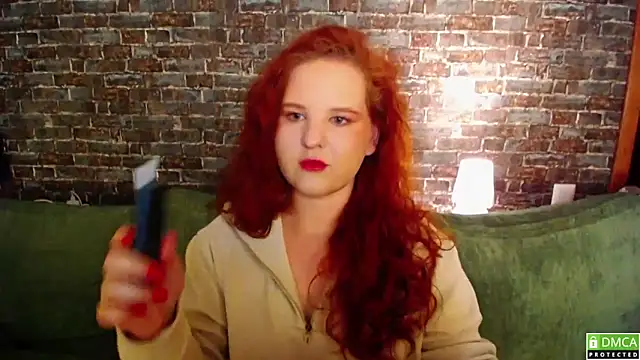 FlowerOfFreedom  online show from 12/17/25, 05:02