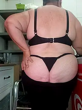 Snapshot of eroticjessitop chatting on 07/13/26, 06:44 eroticjessitop online show from 07/13/26, 06:44